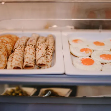 Plażowa Nocleg ze śniadaniem 3*