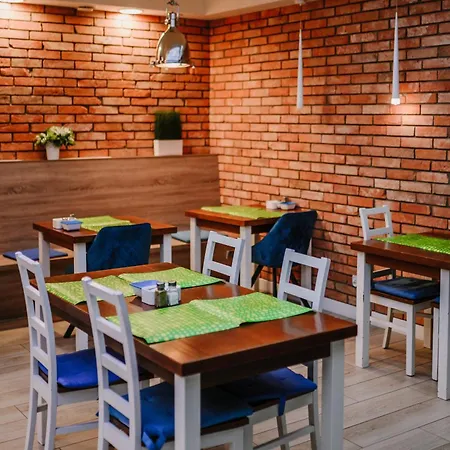 海滩别墅酒店 3*