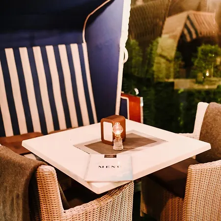 海滩别墅酒店 米兹多洛杰